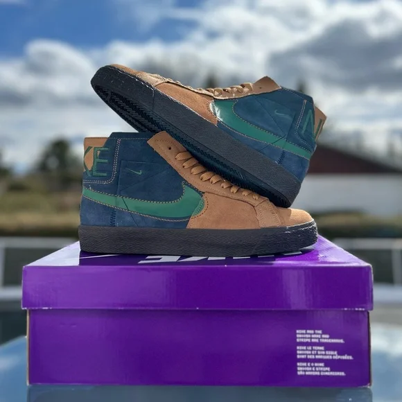 Men’s Nike SB US10 Zoom Blazer Mid
Premium 'Legend Dark Brown
Obsidian'. - Picture 2 of 13
